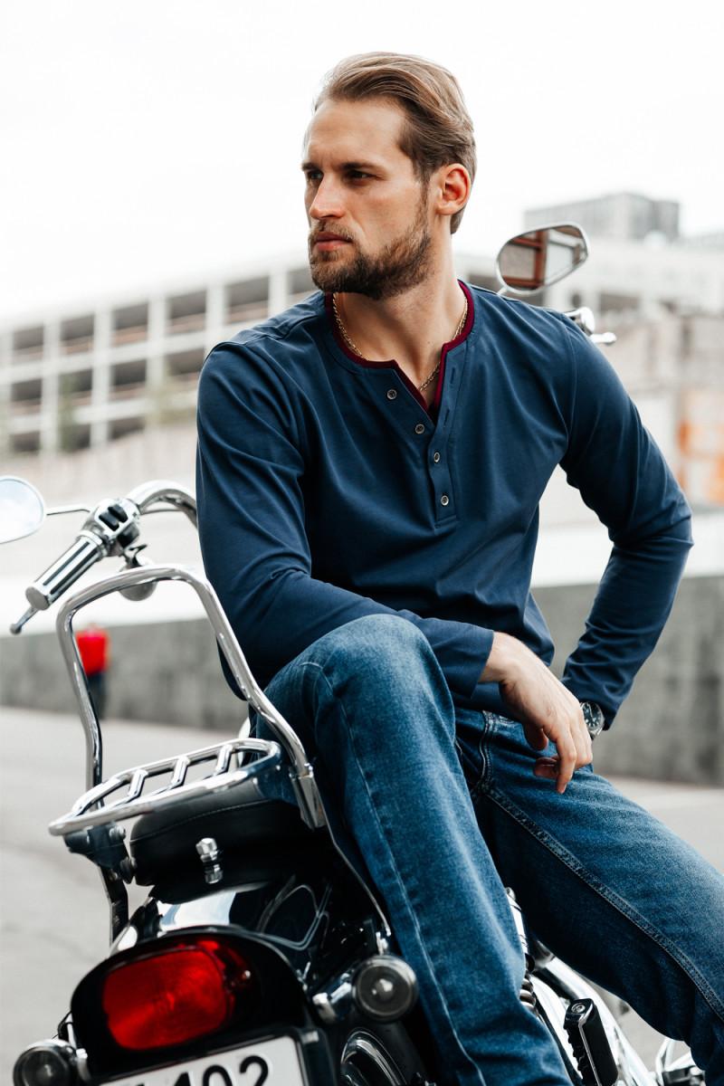 Лонгслив Regular (индиго)