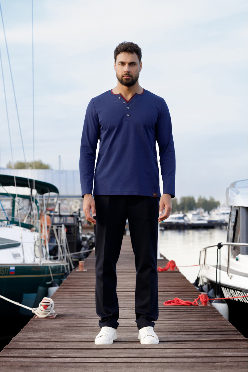 Лонгслив Regular с карманами